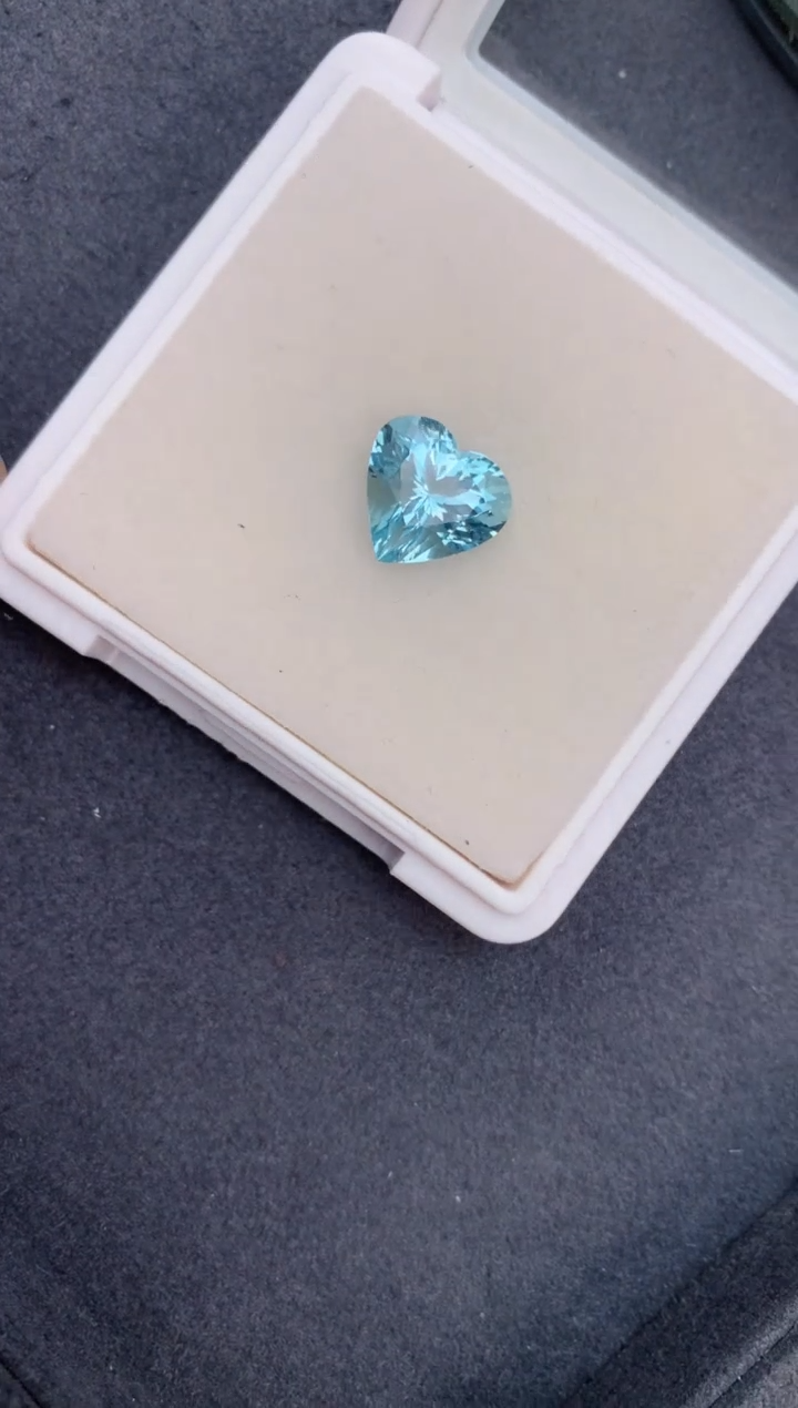 【闪购商品】海蓝宝石裸石未镶嵌4.6ct海蓝宝