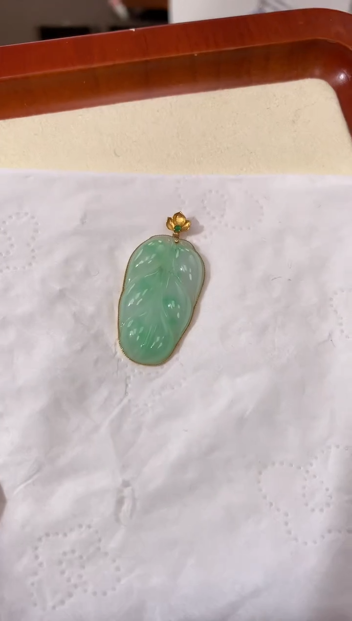 【闪购商品】翡翠颈饰18K金镶嵌天然缅甸a货翡翠