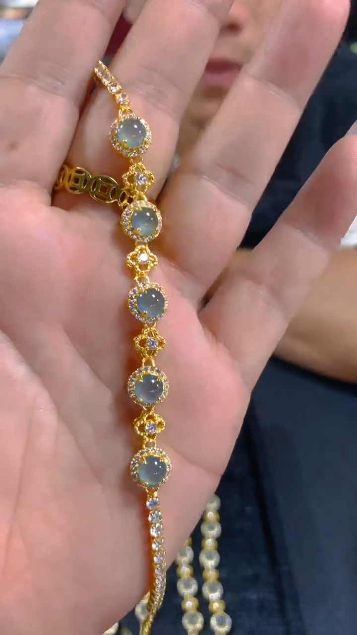 【闪购商品】翡翠手链未镶嵌0028079354多样性发其一