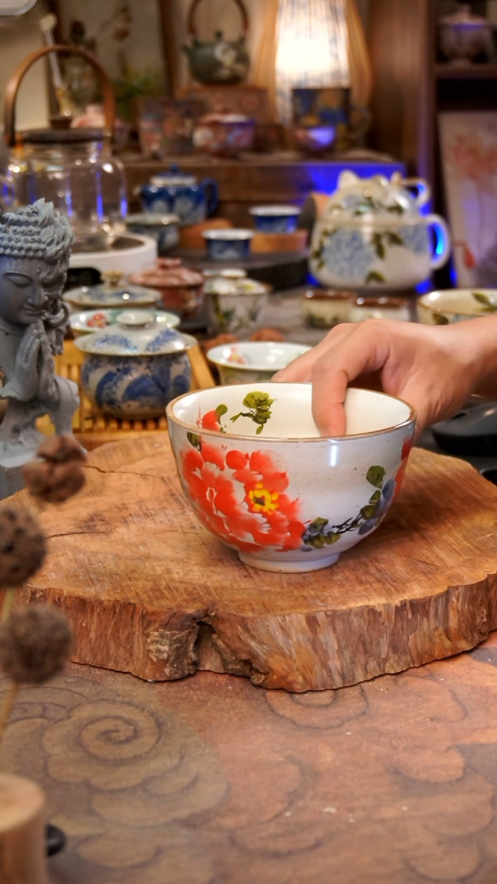 杯子牡丹釉中彩手工手绘