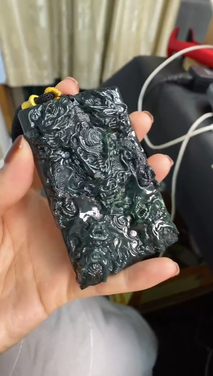 颈饰未镶嵌翡翠多样性发其一