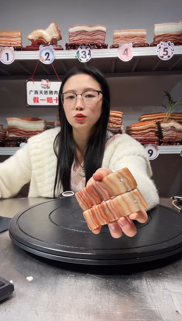 【闪购商品】广西天然猪肉石挂件摆件88888888