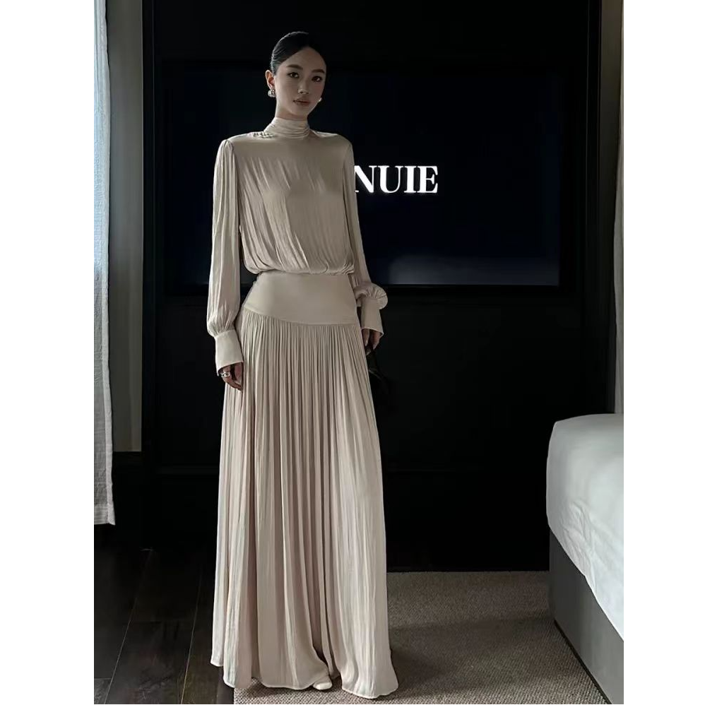 秋季法式温柔系气质连衣裙今年流行的爆款女装新款长裙6-8元运补