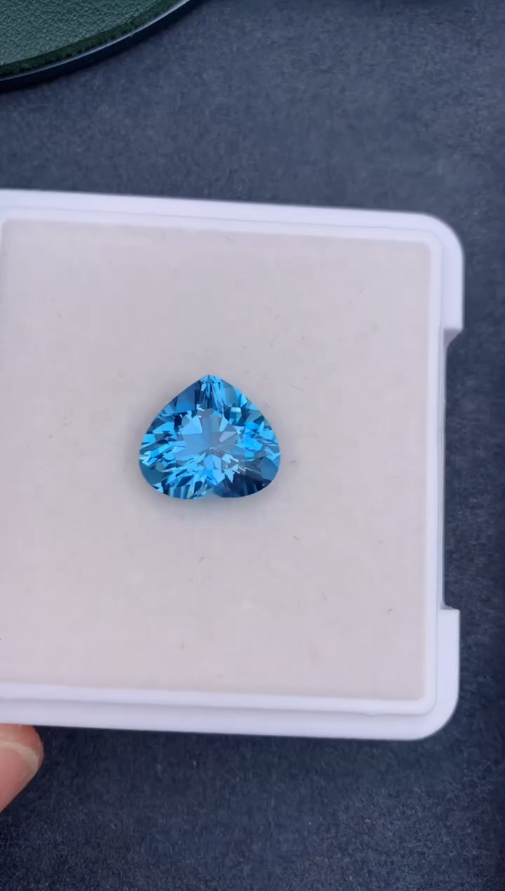 【闪购商品】海蓝宝石裸石未镶嵌6.5ct海蓝宝