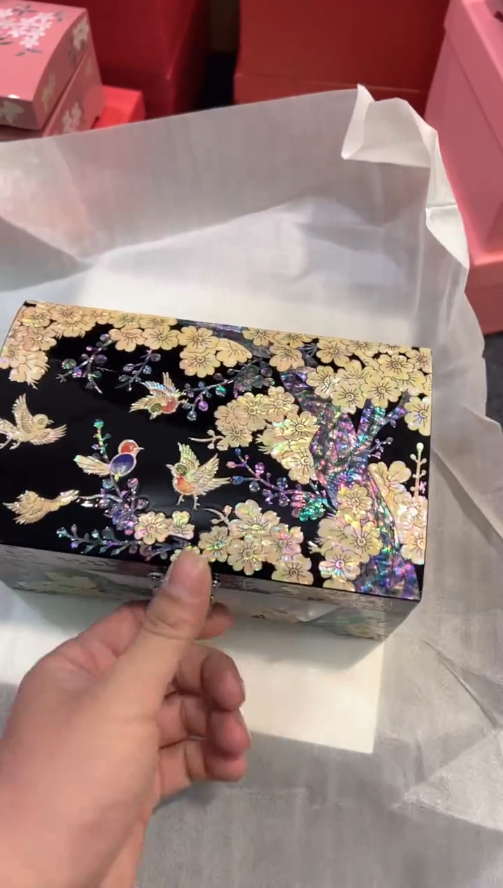 【闪购商品】微瑕按扣绒布底弘贝雅螺钿漆器文化馆