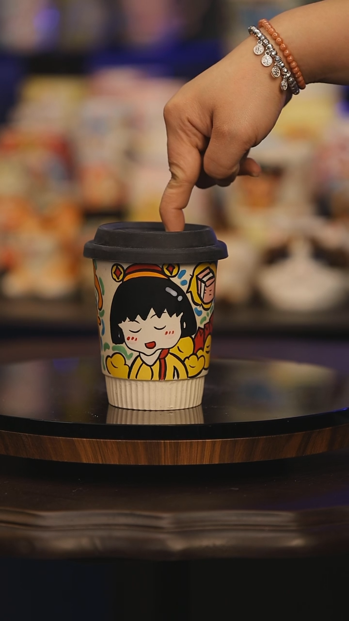 【闪购商品】摆件景德镇釉下彩绘设计师款式陶瓷
