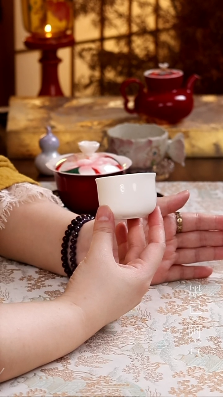 羊脂玉瓷-品茗杯-款式4