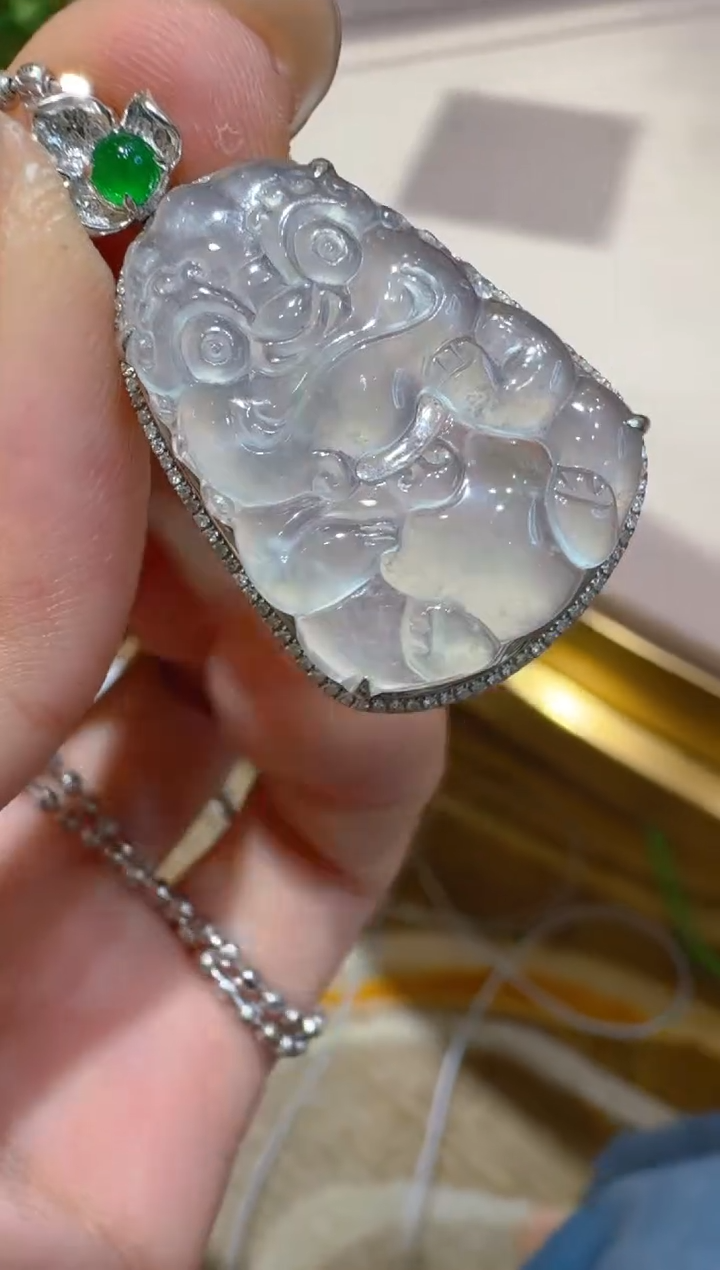 吊坠(不含链)18K金镶嵌翡翠多样性团购发一件