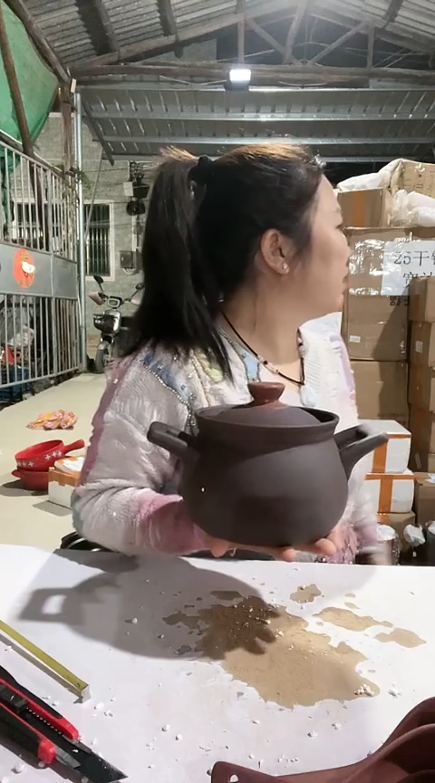 陶瑕疵1.5紫砂大肚锅