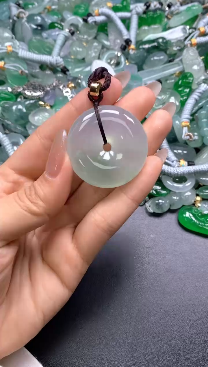 颈饰未镶嵌翡翠(配扣头多样性发其一）204