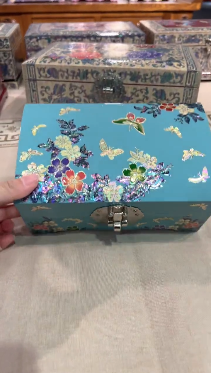 【闪购商品】鱼锁全贝底弘贝雅螺钿漆器文化馆
