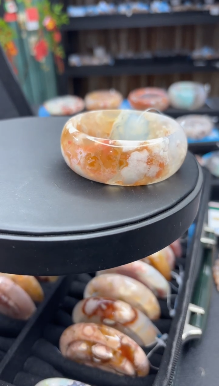 【闪购商品】石英质玉手镯未镶嵌1446（58圈）