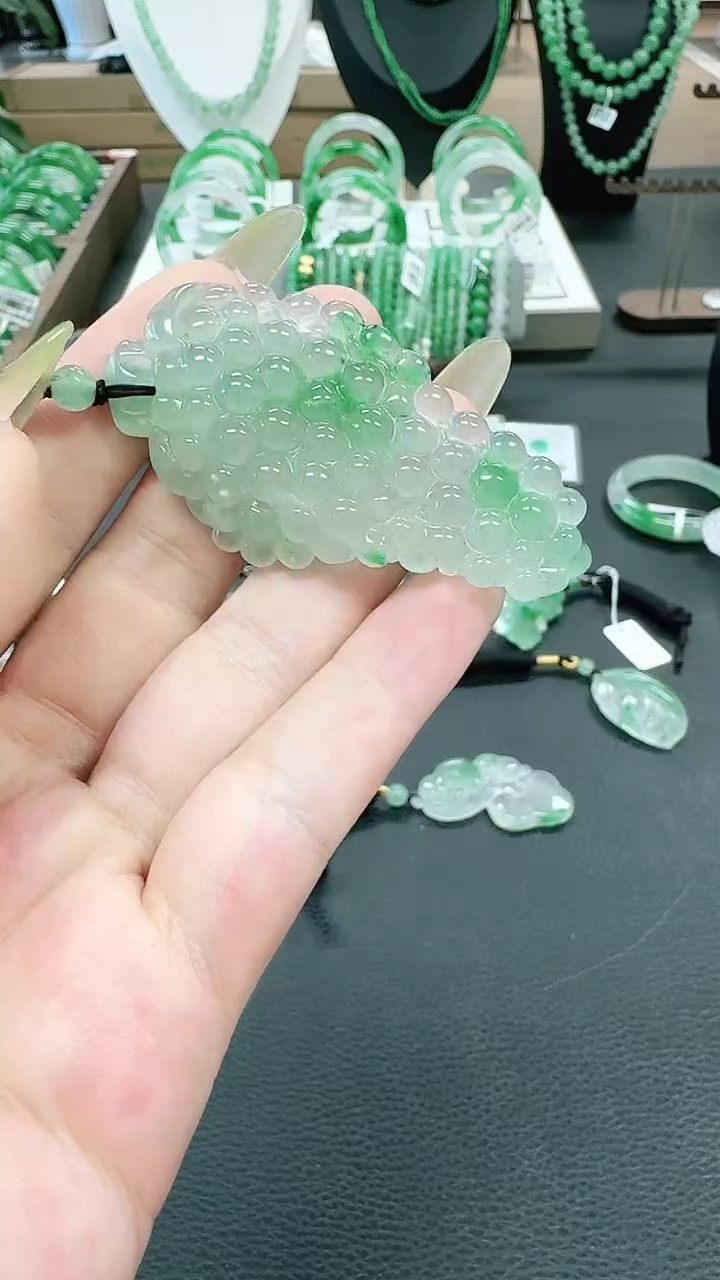 未镶嵌1石英质玉（非洲翠）/0476
