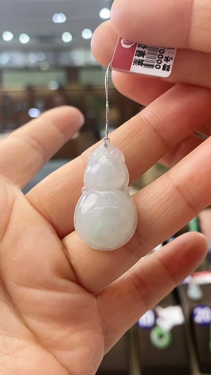 【闪购商品】翡翠颈饰未镶嵌葫芦