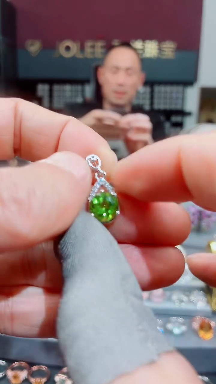银S925镶嵌吊坠橄榄石橄榄石吊坠 不含链
