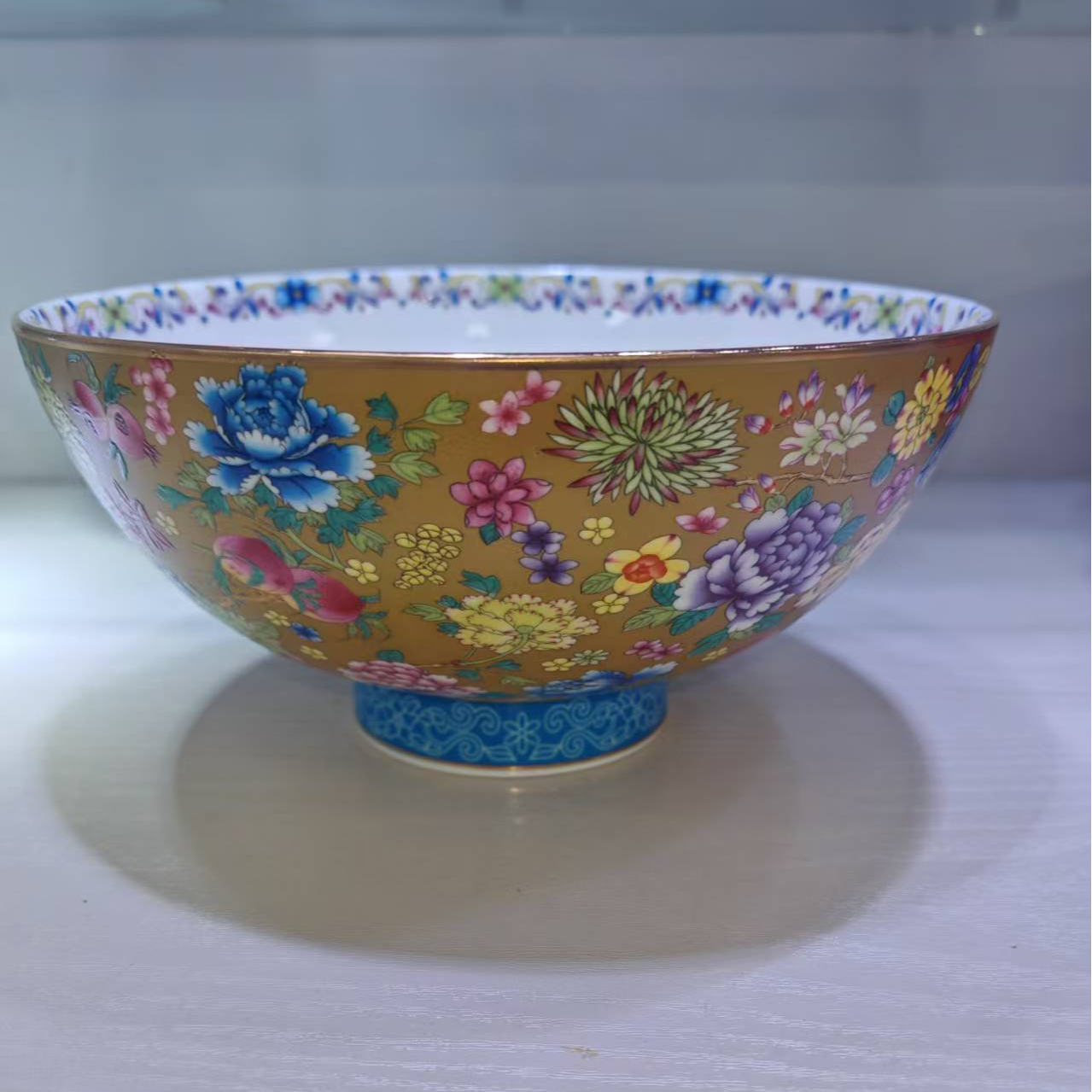 珐琅彩万花8英寸汤碗