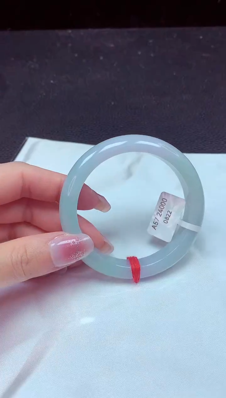 【闪购商品】翡翠手镯未镶嵌镯子57+