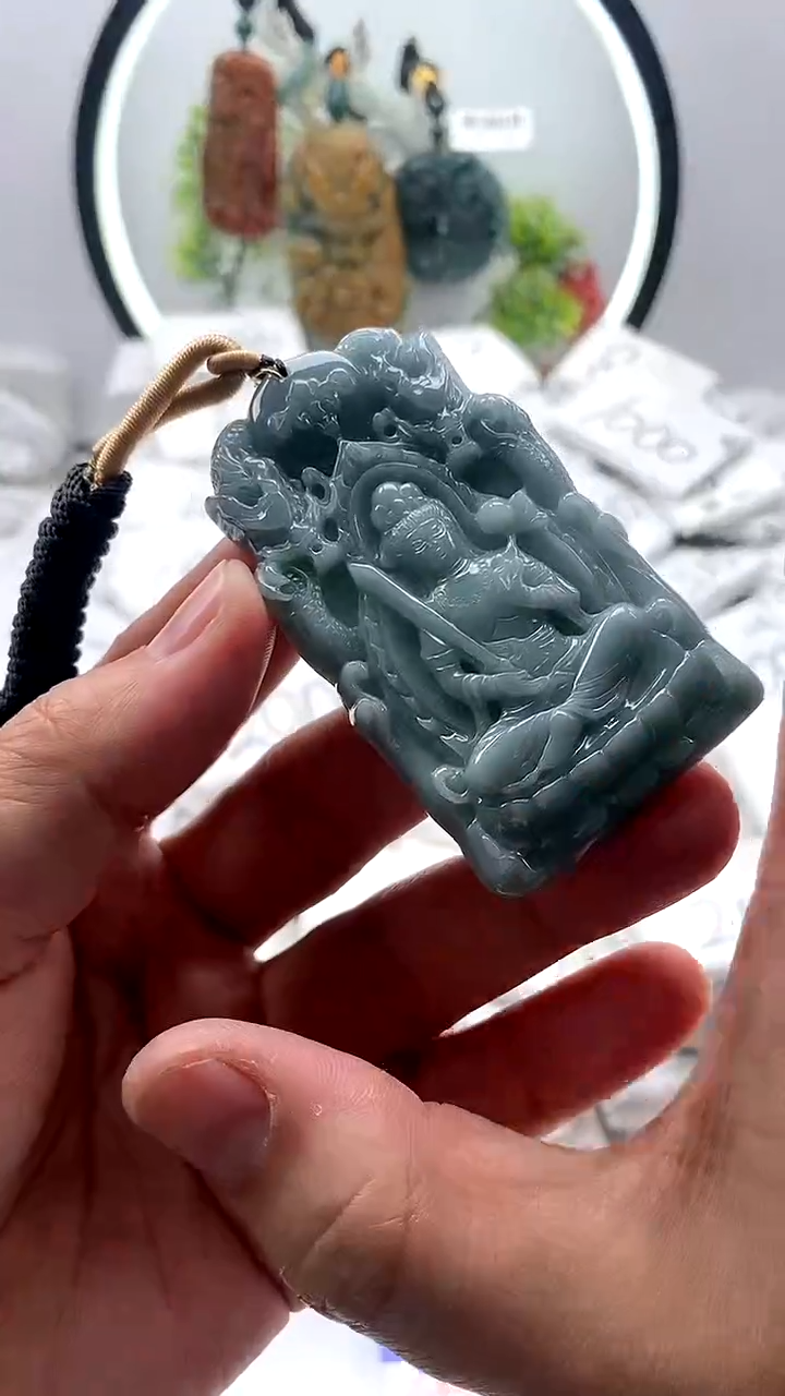 【闪购商品】翡翠颈饰未镶嵌虚空藏