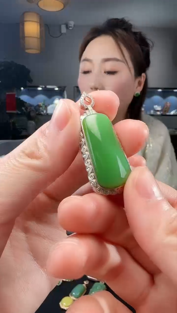 【闪购商品】和田玉吊坠(不含链)银S925镶嵌1
