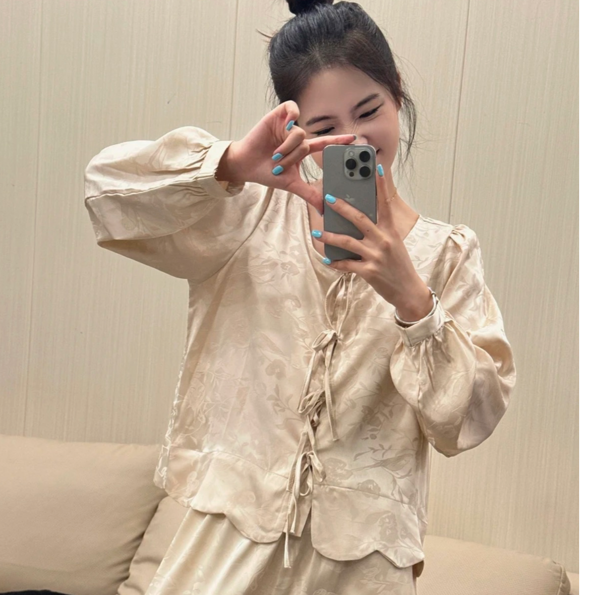 VINEEMAN芝士睡衣女春秋季国风新中式软丝长袖宽松提花家居服套装