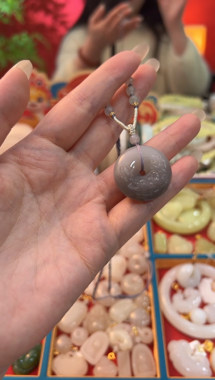 【闪购商品】和田玉吊坠未镶嵌烟紫半山水莲花扣