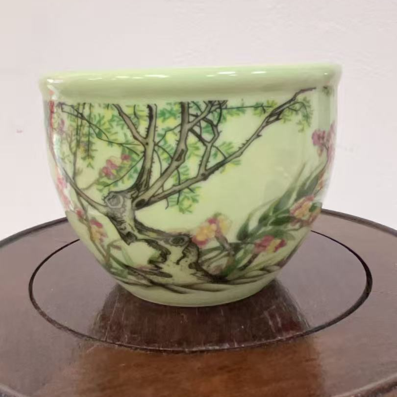 绿稀土杏林春燕缸杯