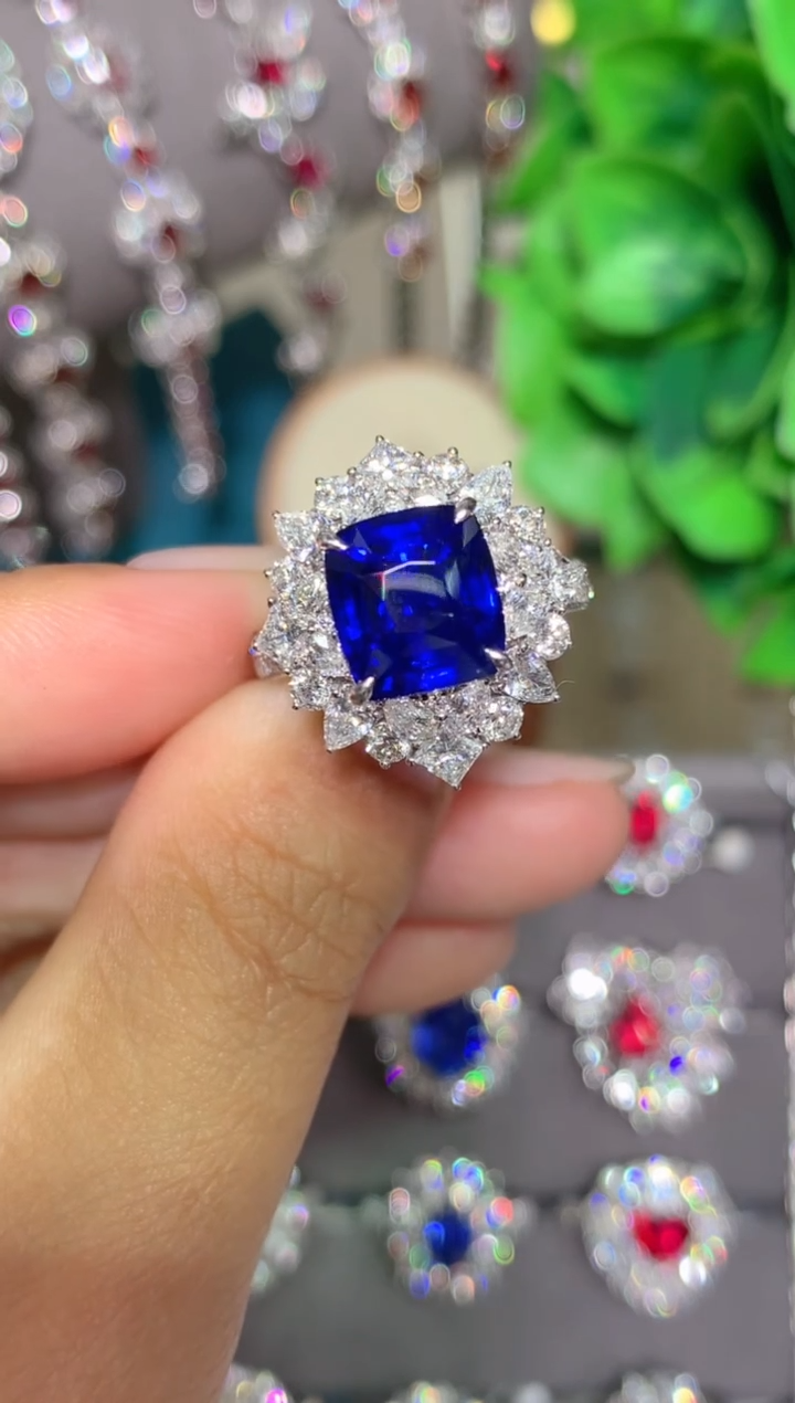 戒指蓝宝石18K金镶嵌4.56CT