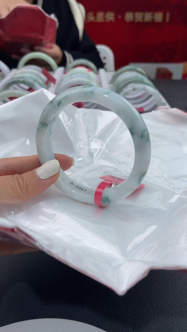 【闪购商品】翡翠手镯未镶嵌4翡翠手镯