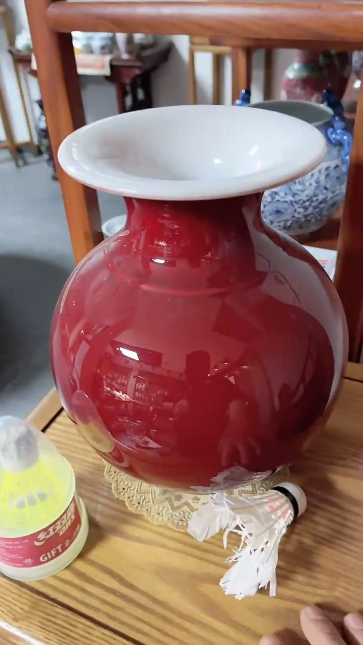 【闪购商品】瓷陶瓷郎红灯笼瓶