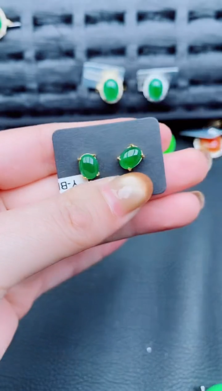 【闪购商品】翡翠耳饰银S925镶嵌天然a货翡翠796