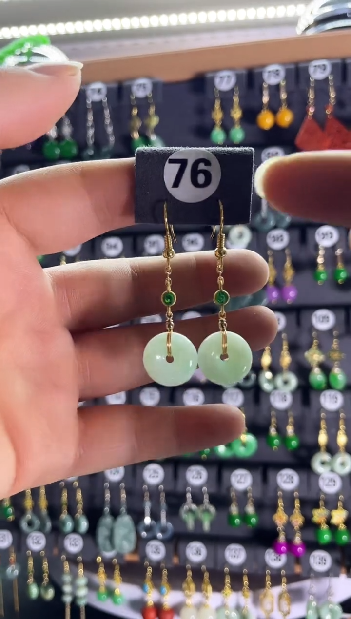 【闪购商品】翡翠耳饰银S925镶嵌76....