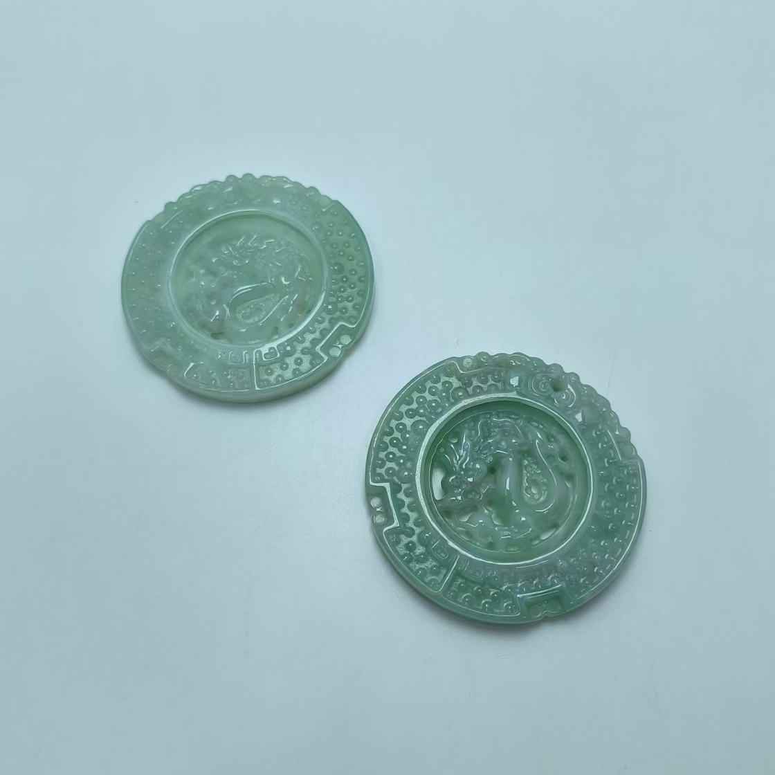 翡翠仿古龙牌~掏膛工艺~ B6060 多样性发货其一 气质 时尚 | 经典