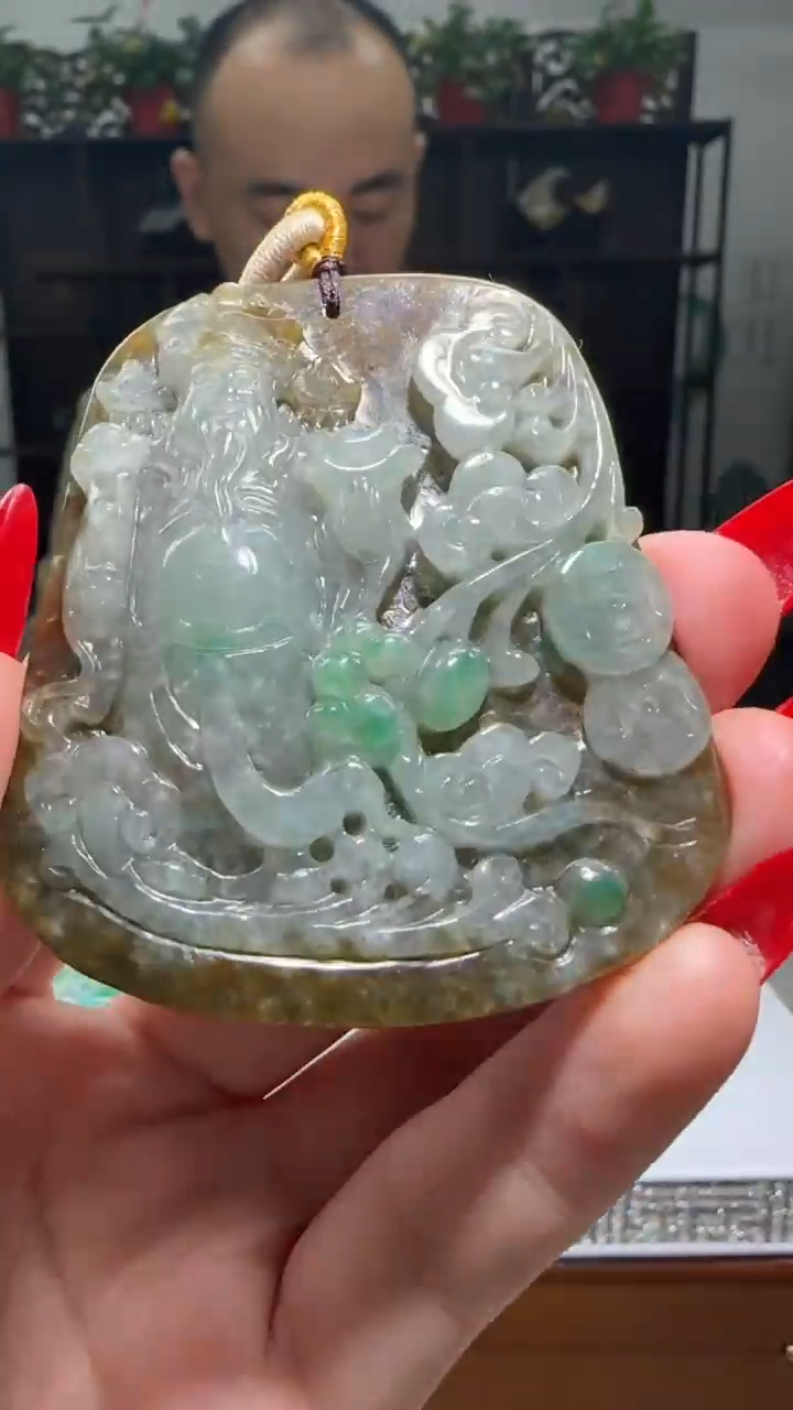 【闪购商品】翡翠颈饰未镶嵌天然翡翠A货吊坠