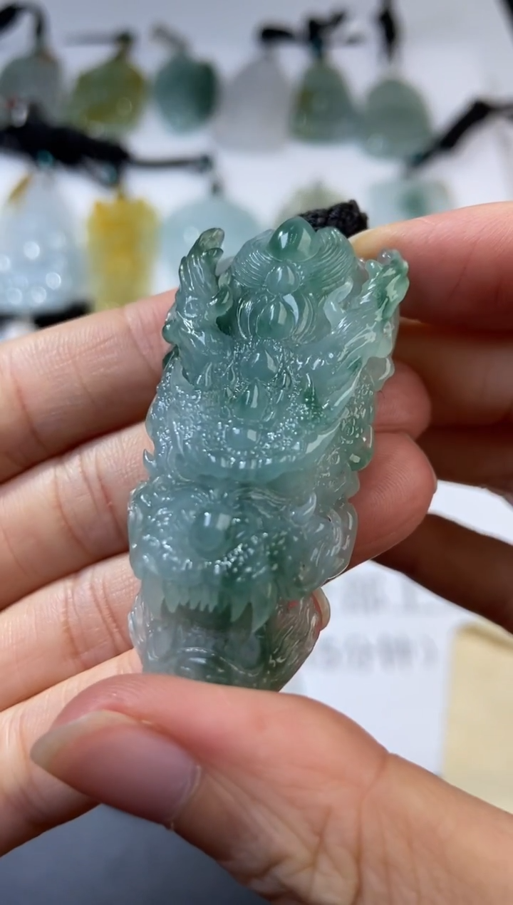 未镶嵌挂件翡翠356654    多人