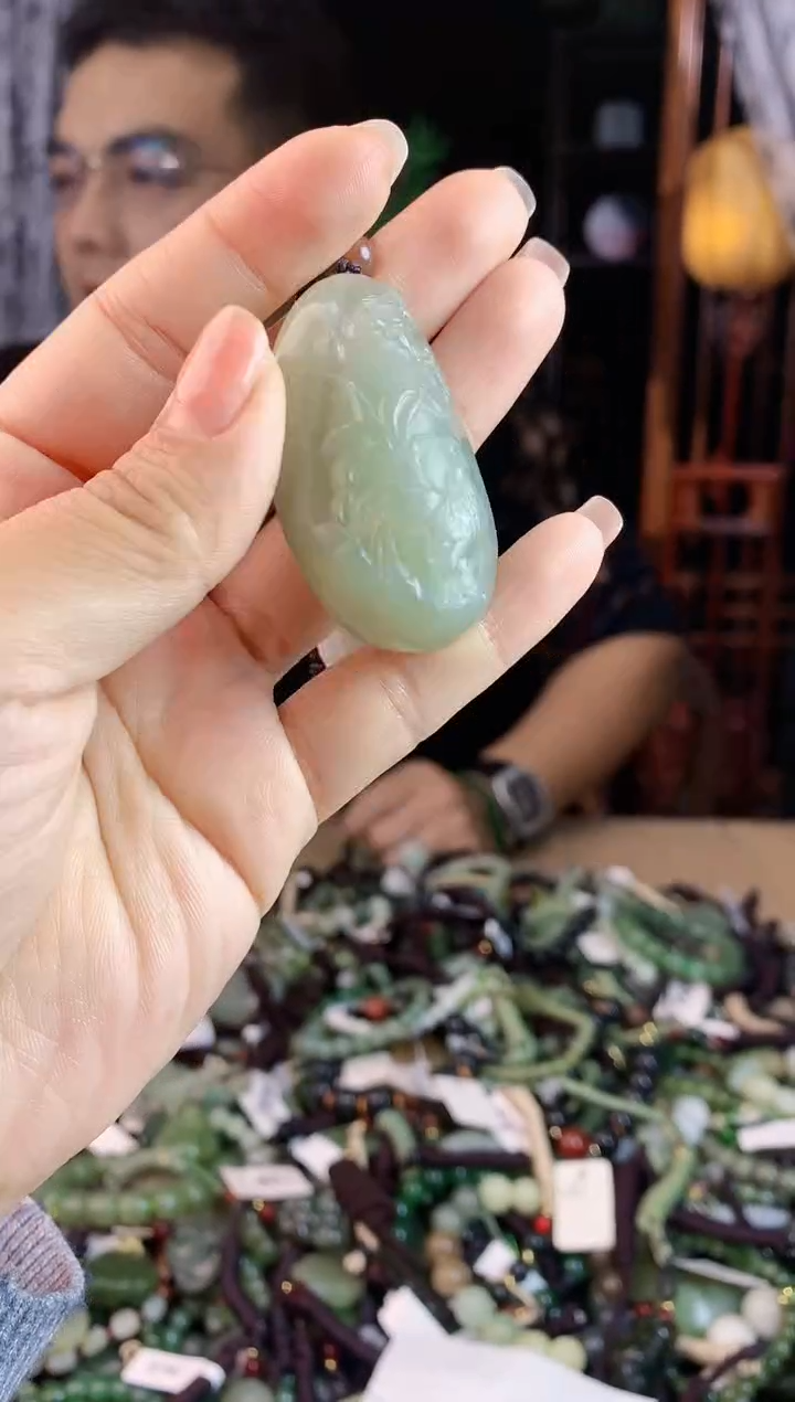 【闪购商品】和田玉挂件未镶嵌多样性发货拍一发一
