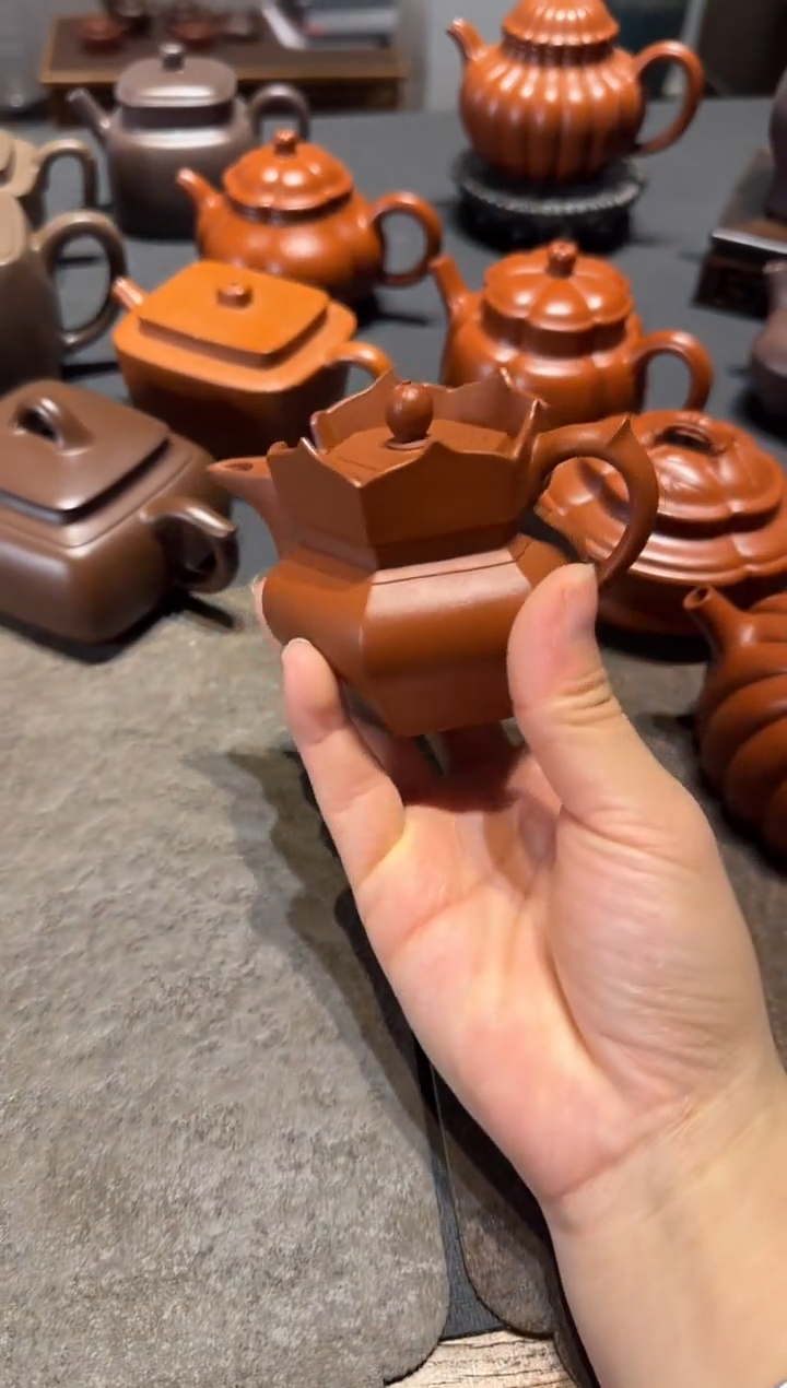 【闪购商品】紫砂茶壶朱泥小僧帽 90cc