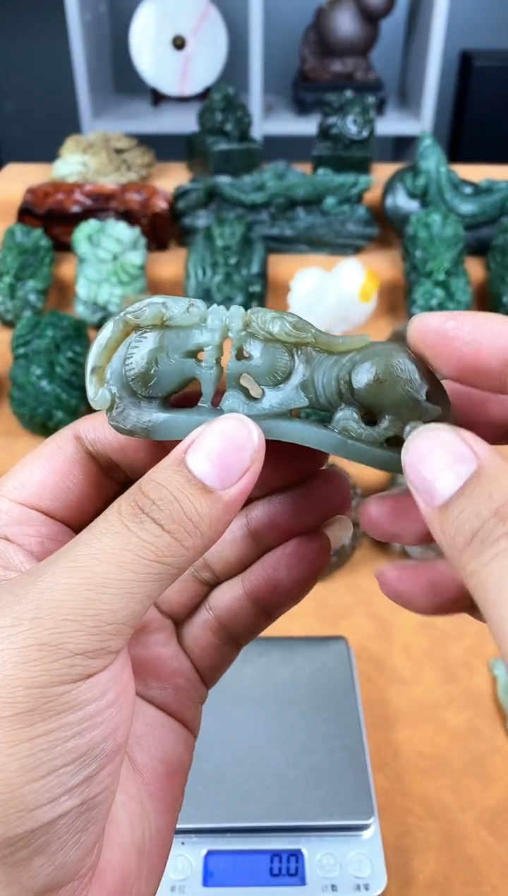 颈饰未镶嵌和田玉1