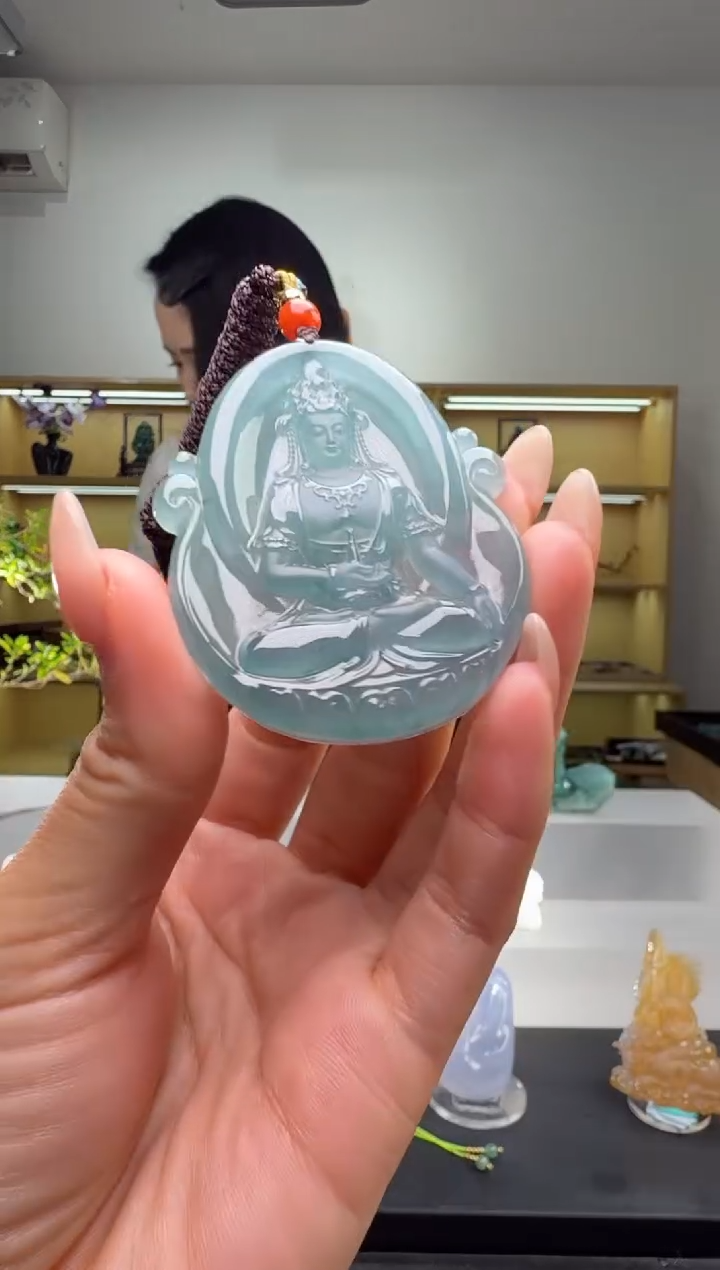 吊坠(不含链)未镶嵌翡翠观音（多样性发其一）