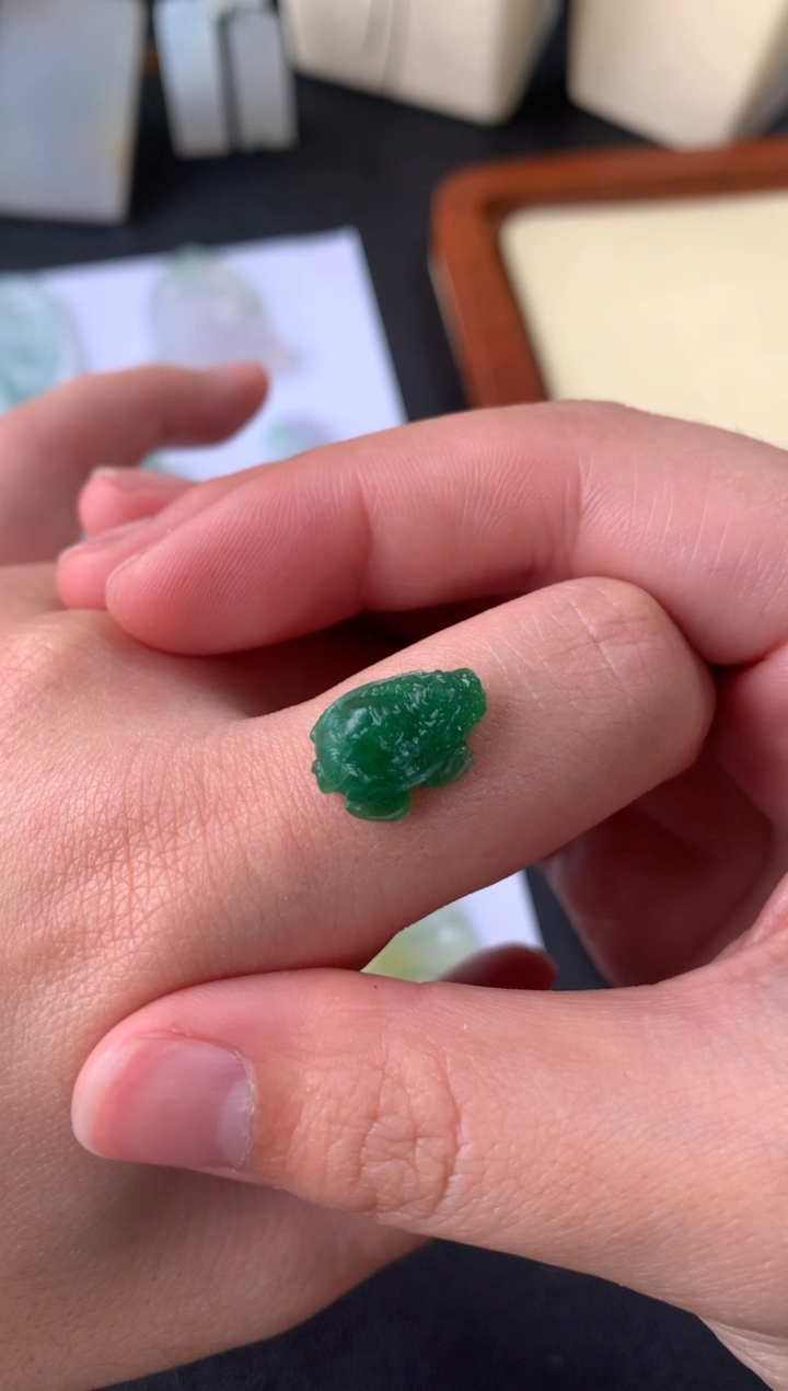 【闪购商品】定制翡翠未镶嵌翡翠