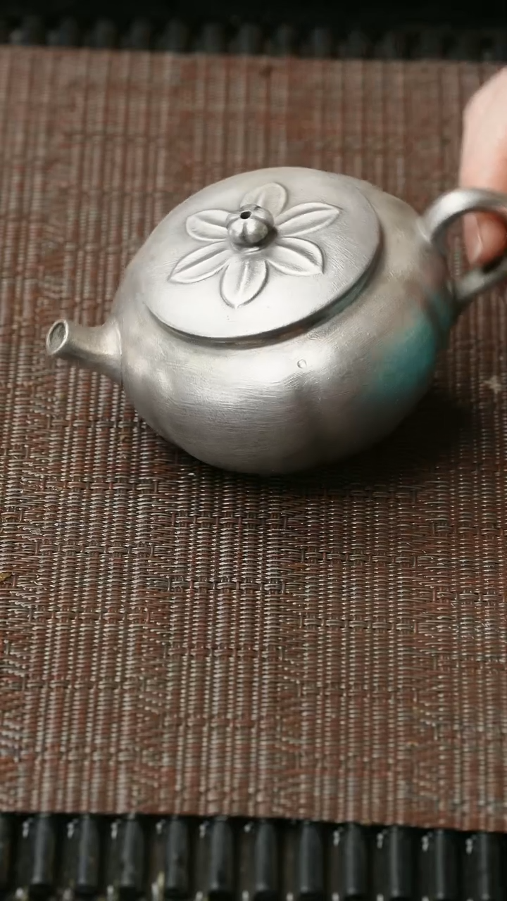 【闪购商品】紫砂茶壶五堂 银彩-莲蒲120CC