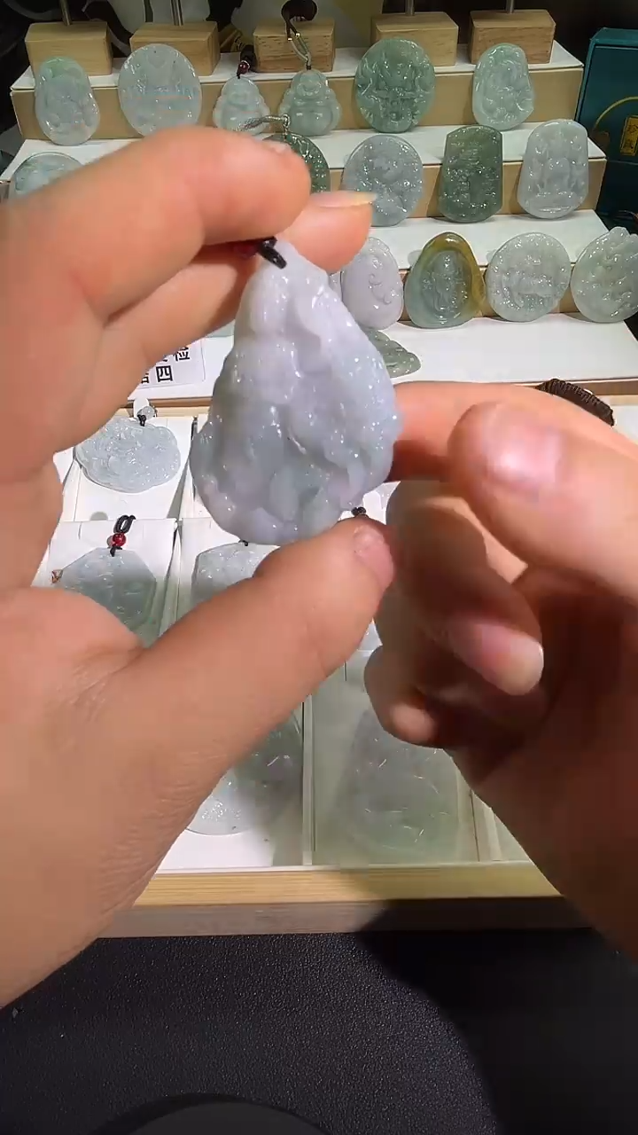 颈饰未镶嵌翡翠12/9   6