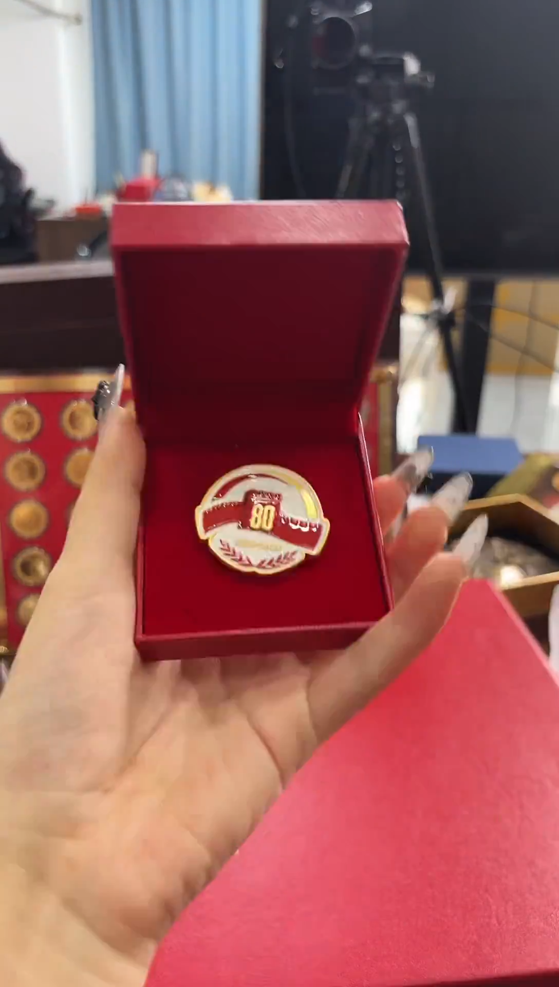 其他普通金属周年纪念章