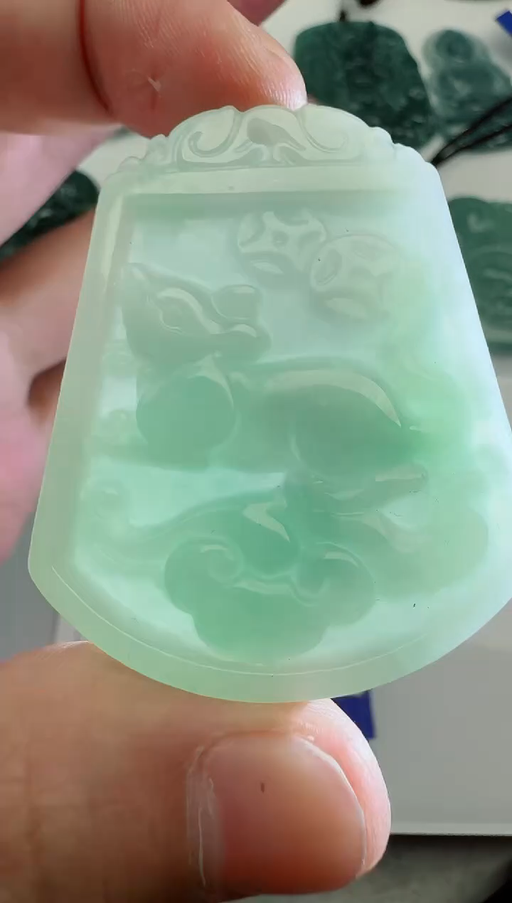 【闪购商品】翡翠颈饰未镶嵌11111111111