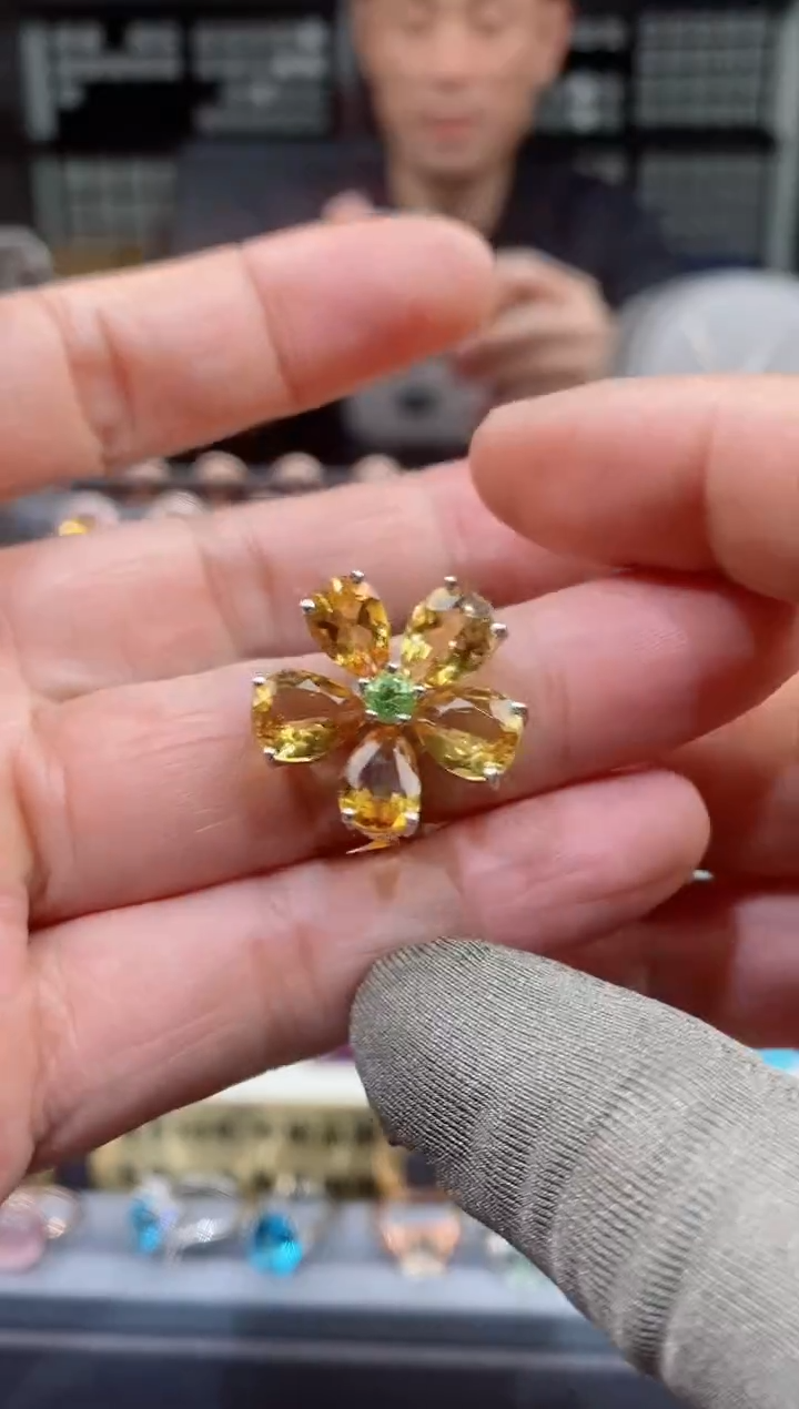 【闪购商品】黄晶戒子银S925镶嵌黄晶戒指