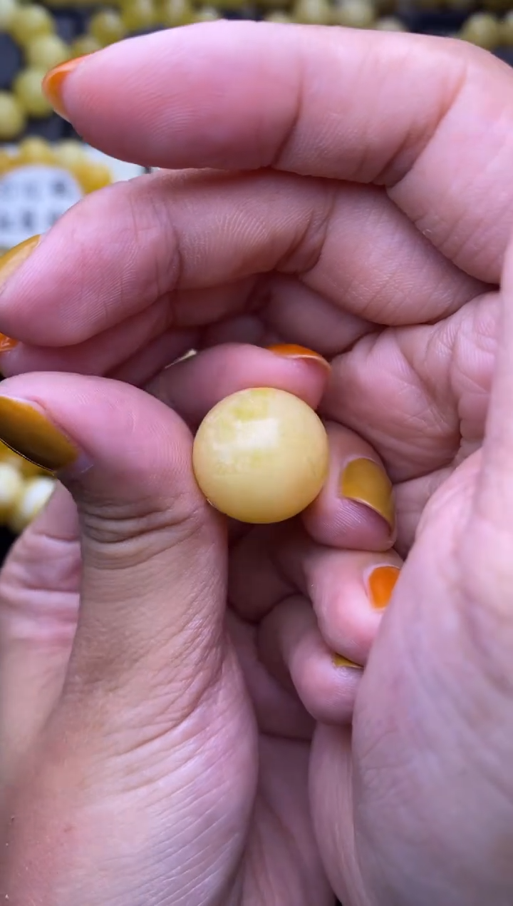 未镶嵌琥珀裸石大小姐珠宝2