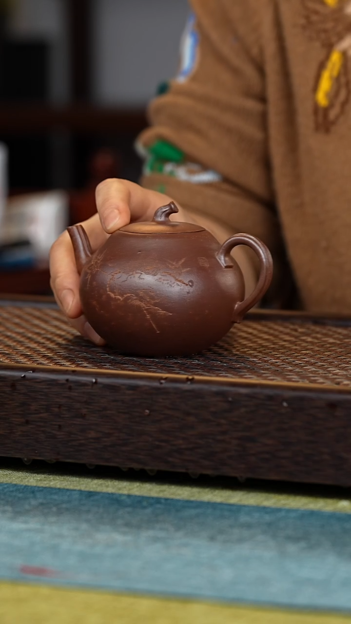 【闪购商品】紫砂茶壶茄瓜260毫升