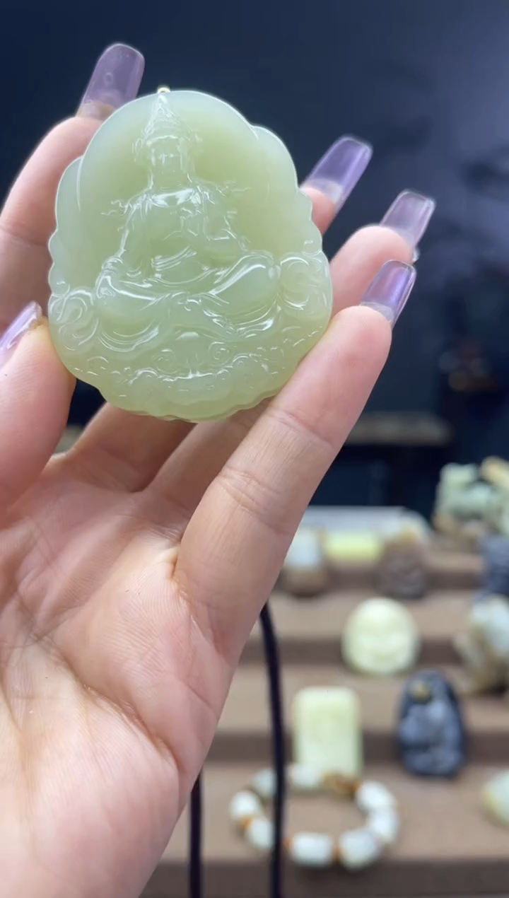 颈饰未镶嵌和田玉1