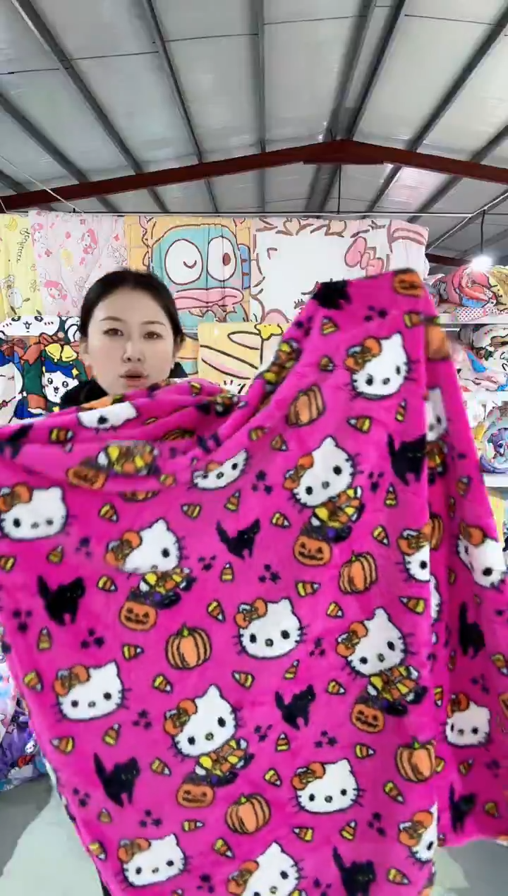 满35包邮   瑕疵 130*180左右绒毯子     仿兔毛  