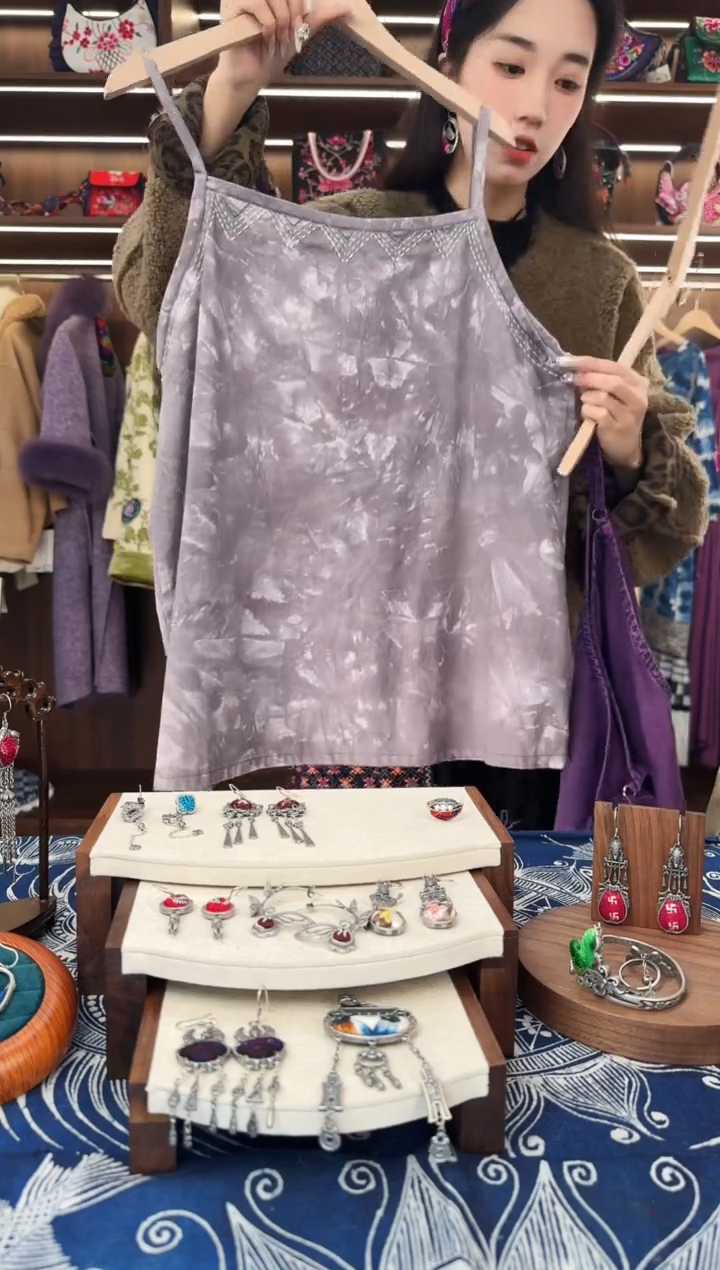 织绣L587黔东南苗族刺绣