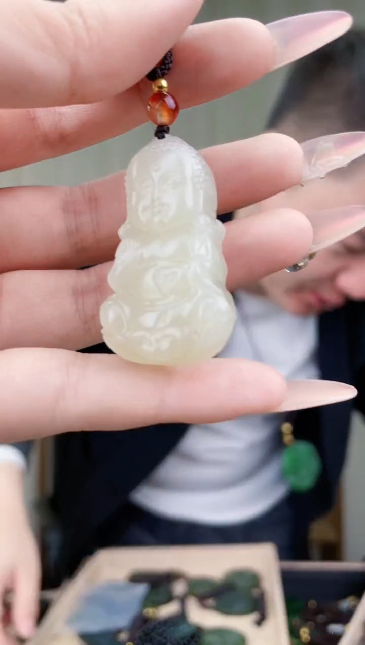 【闪购商品】和田玉挂件未镶嵌拍一发一，多样性发货！